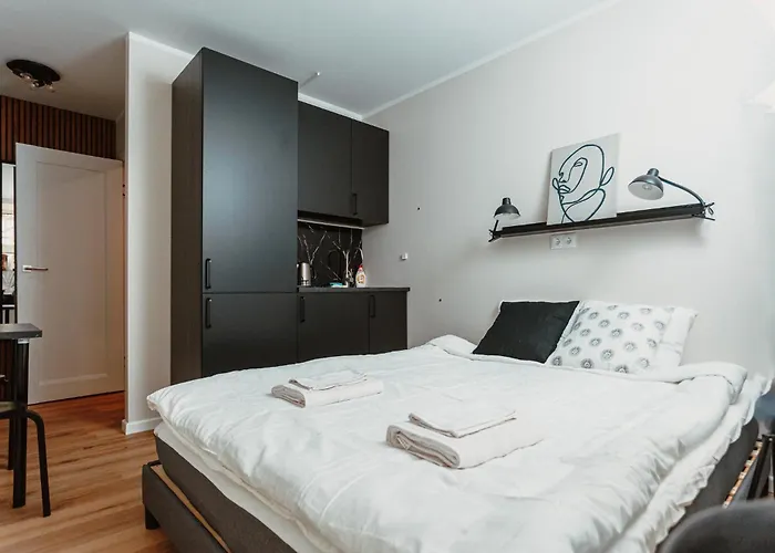 Cosy Apt. - Near Old Town *